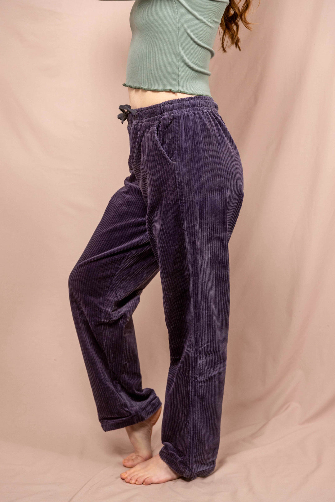 Lila Cord Hose, lässige Cordhose, Purple Hose aus 100% Baumwolle, Baumwollhose cord, Taschen