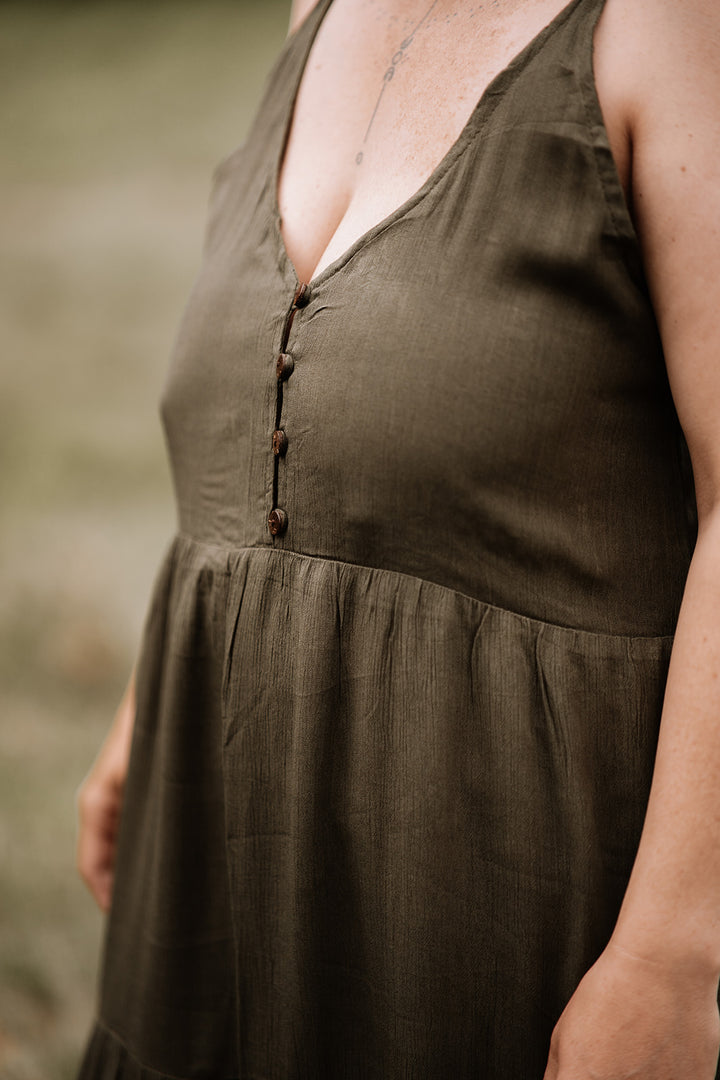 Kleid MEERI mit Knöpfen GRÜN