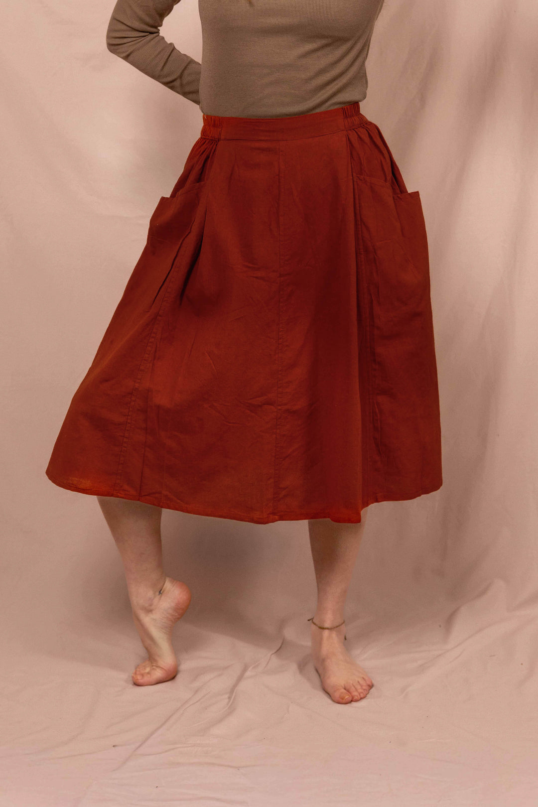 Sommerrock, Mittel Langer Frühlingsrock mit Knöpfen, Vintage Rock in Rost Rot mit Taschen, 100% Baumwolle