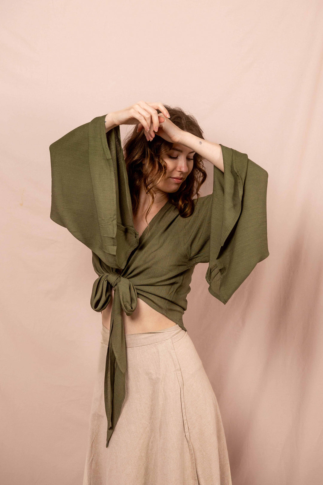Lässiges Batik Wickeltop, Vintage Wickelbluse in Grün, Bluse zum Wickeln, Top mit langen Ärmeln