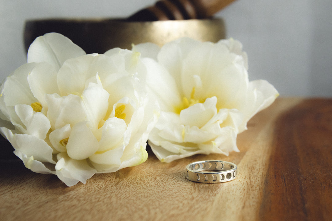 Ring ~ MONDPHASEN