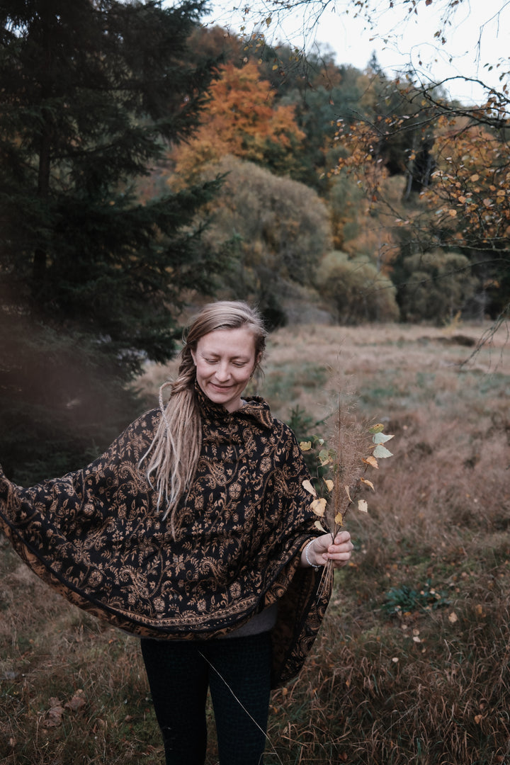 Poncho ~ ANNA