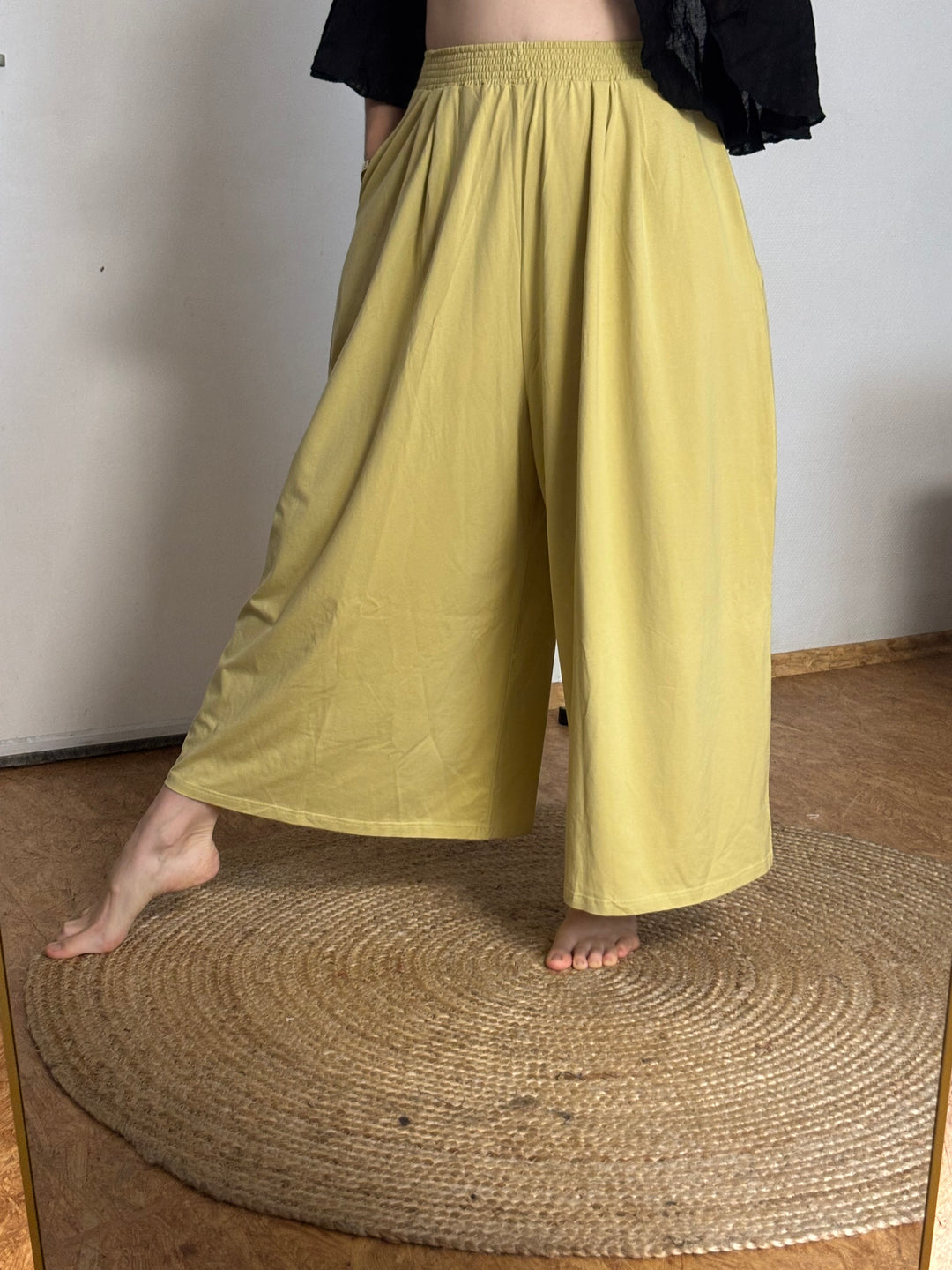 Sample Sale 