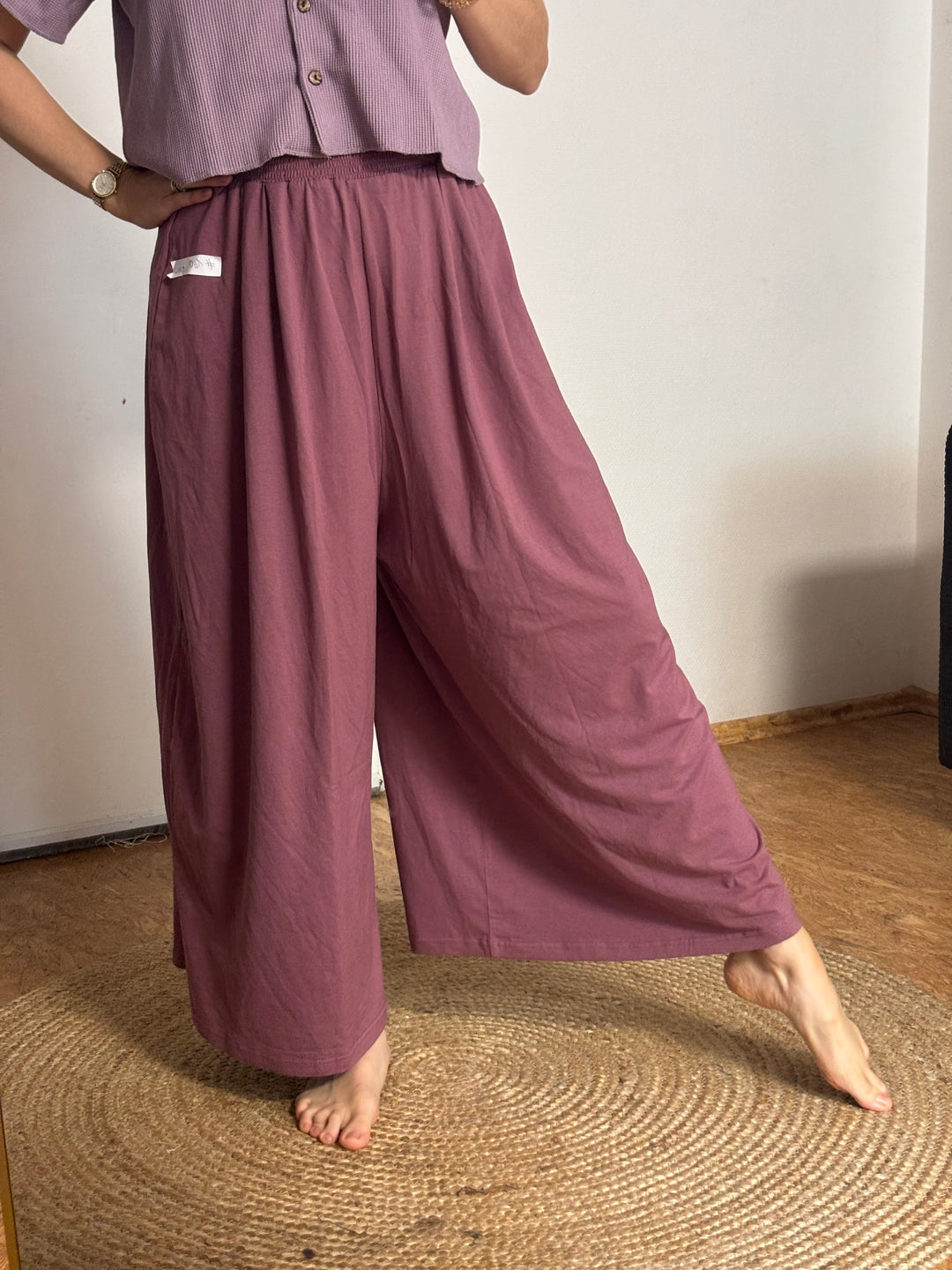 Sample Sale 