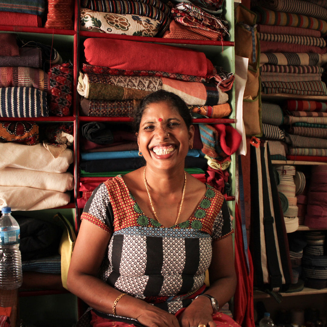 Partner aus Indien | Schals & Decken | Perelin Shop