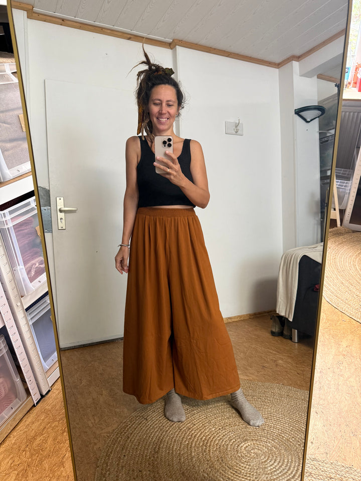 Sample Sale 