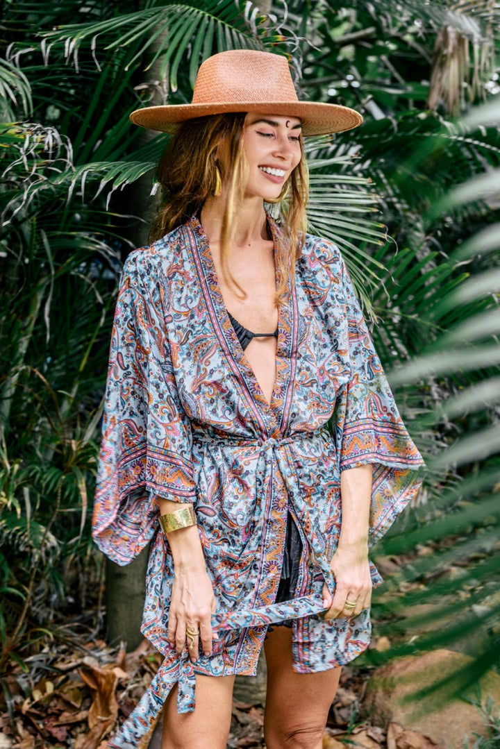 Kurzer Kimono HARUKI | Morgenmantel aus Seide | Blau-Orange