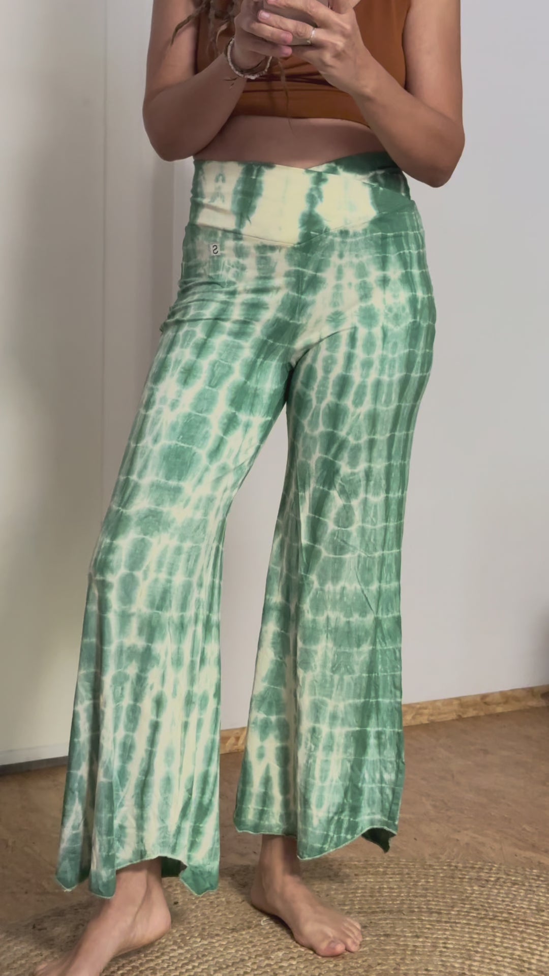 Sample Sale 