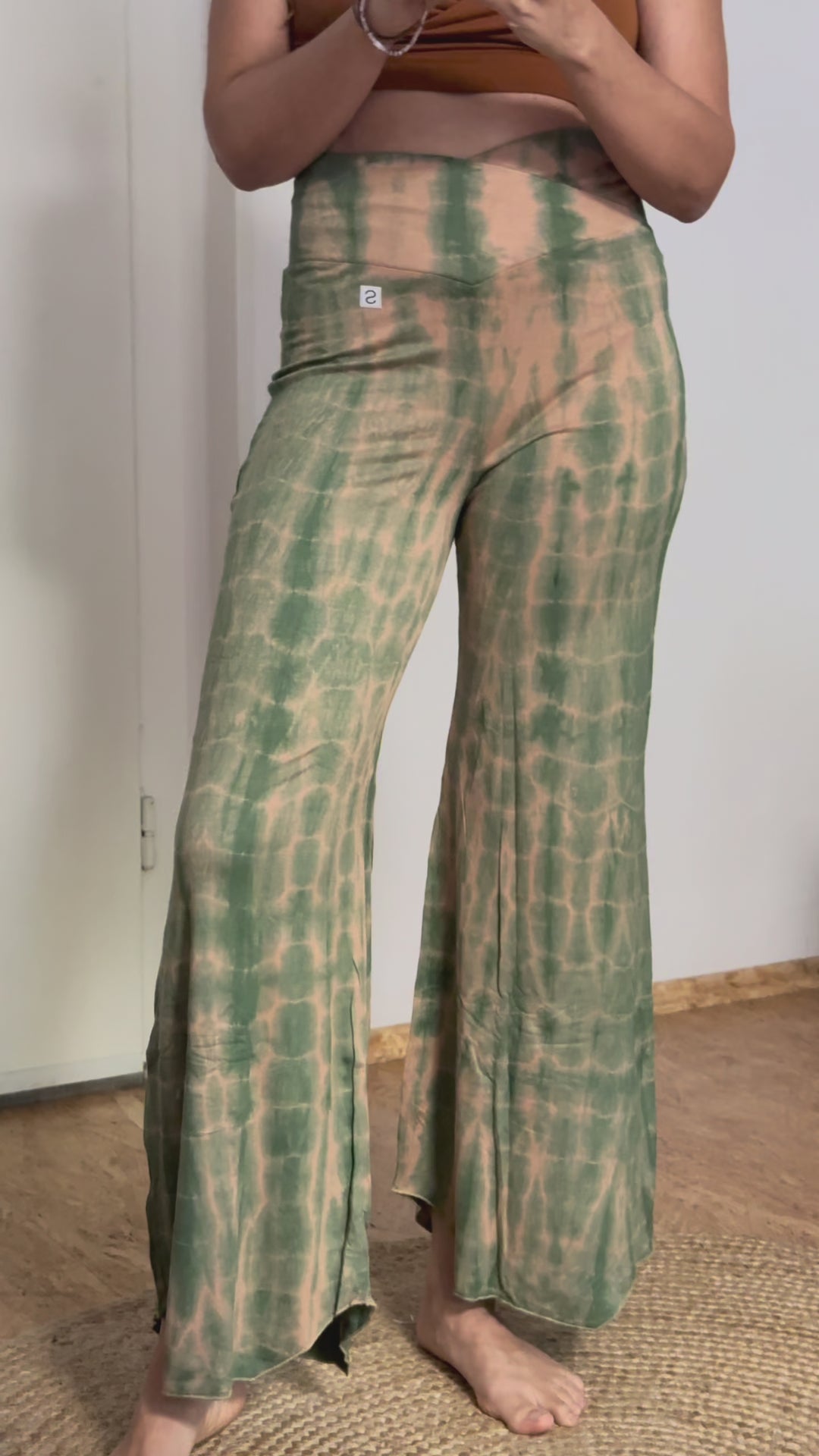 Sample Sale 