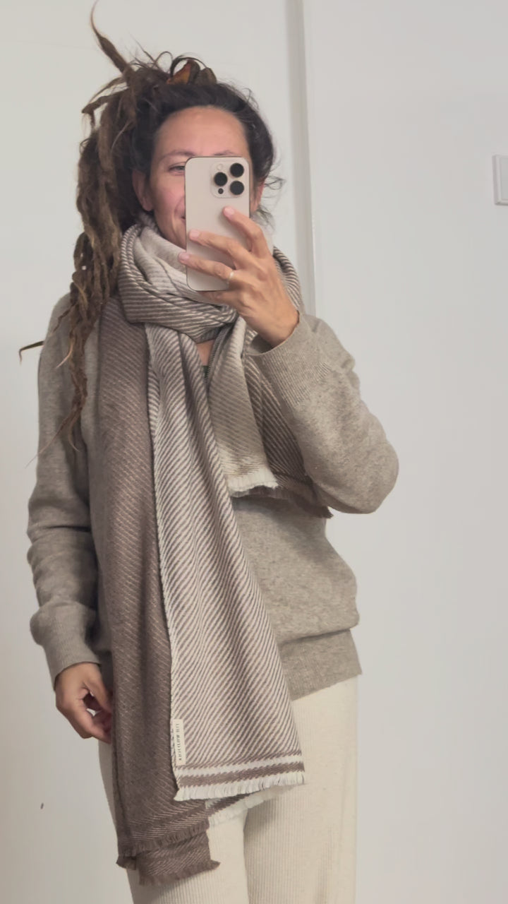 Sample Sale 