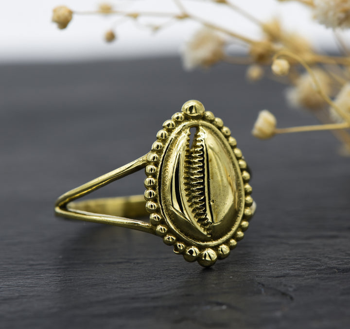 Kauri Muschel Ring | Messing | Boho-Schmuck