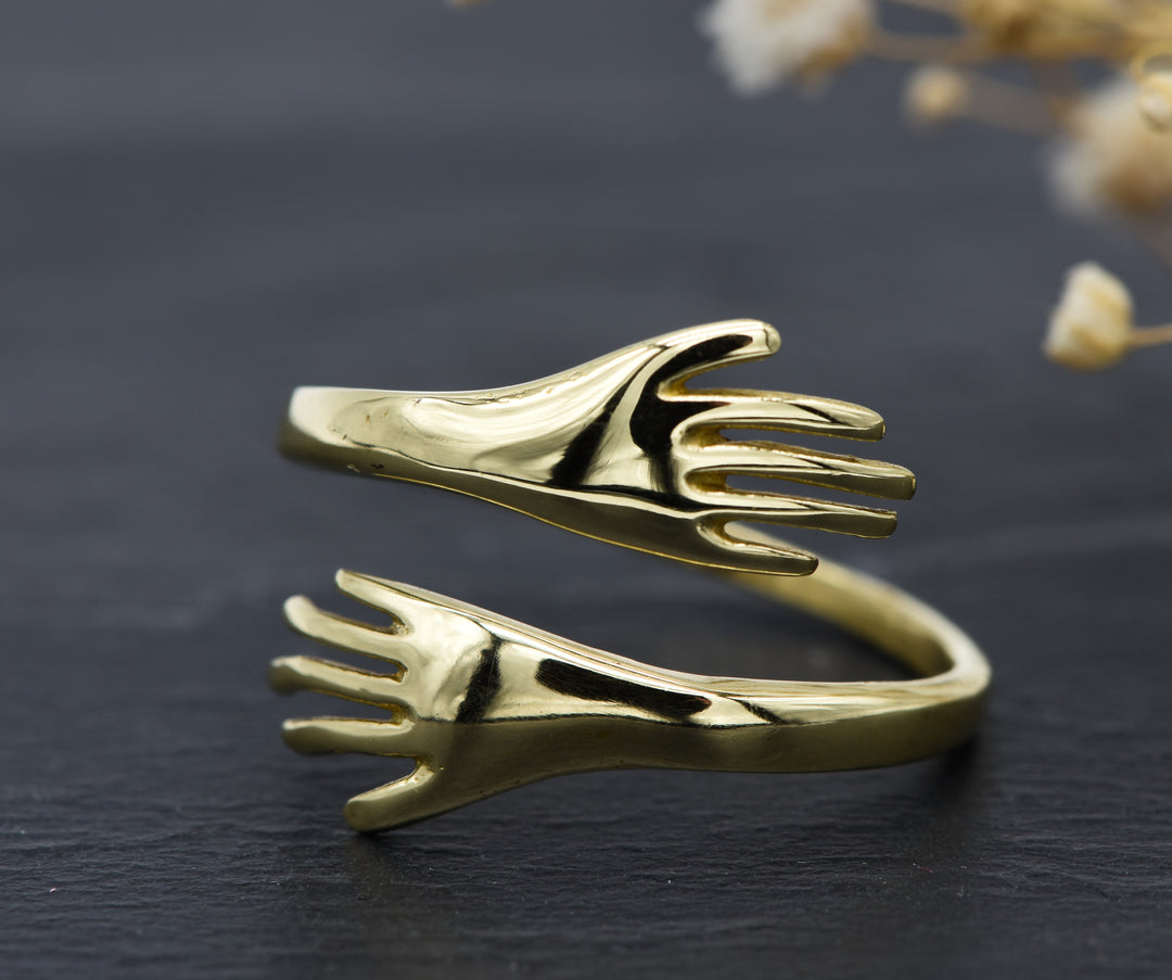 Hugging ring | Hug | Brass | Boho jewelry