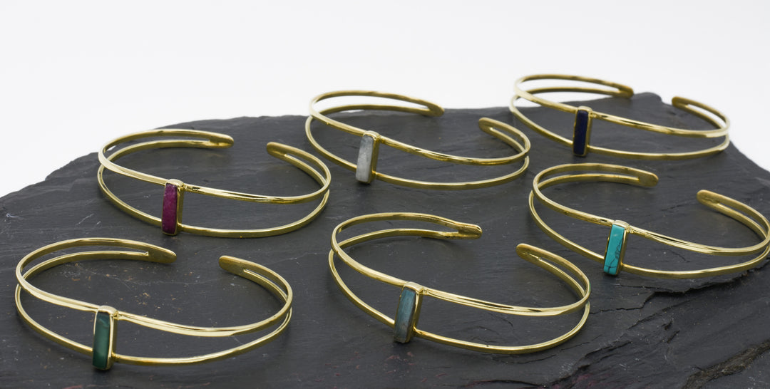 Adjustable bangle onyx | Brass | Black gem | bracelet