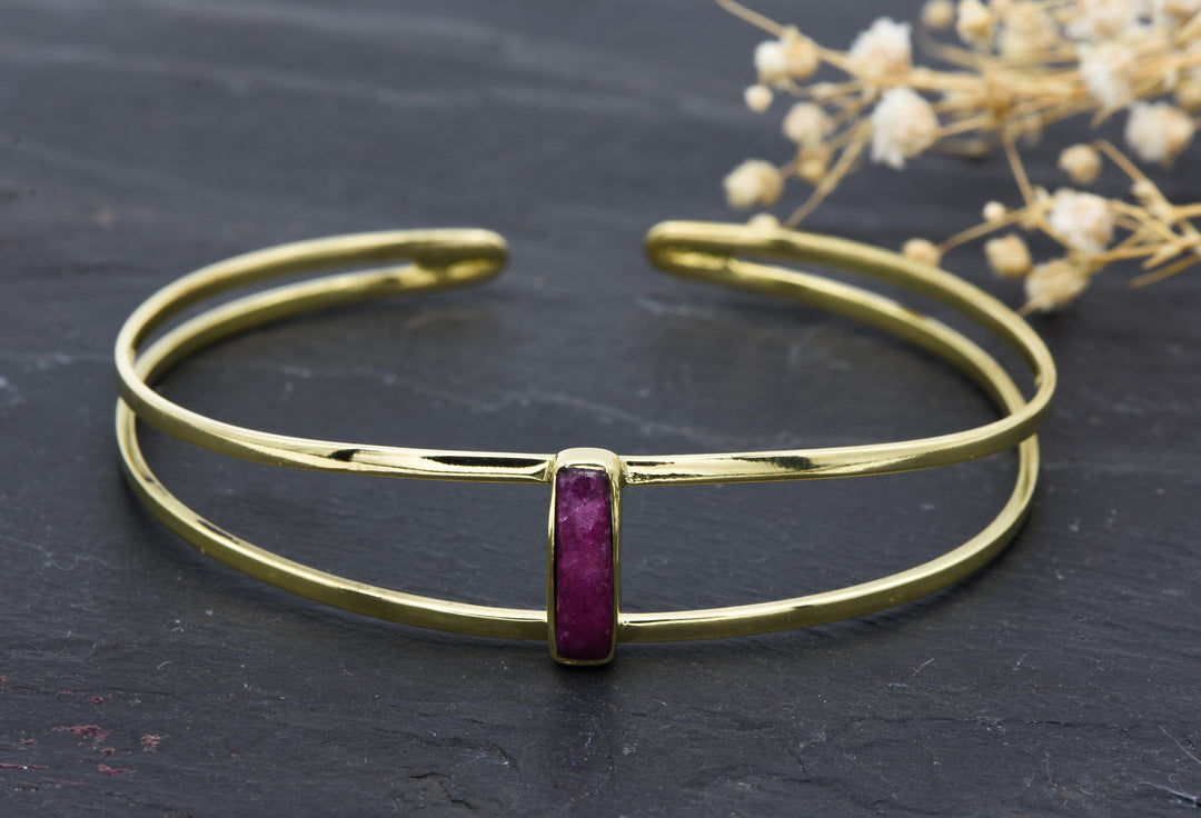 Adjustable bangle granate | Brass | Pink gem | bracelet