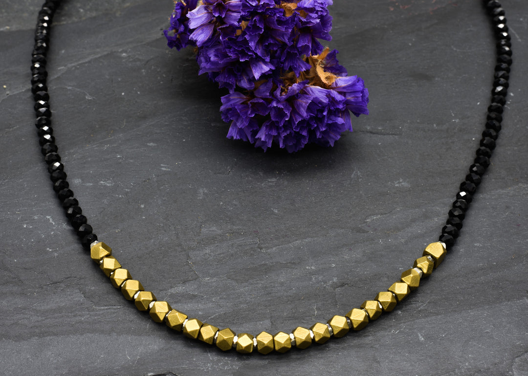 Half chain brass diamonds | With black pearls | Brass & onyx