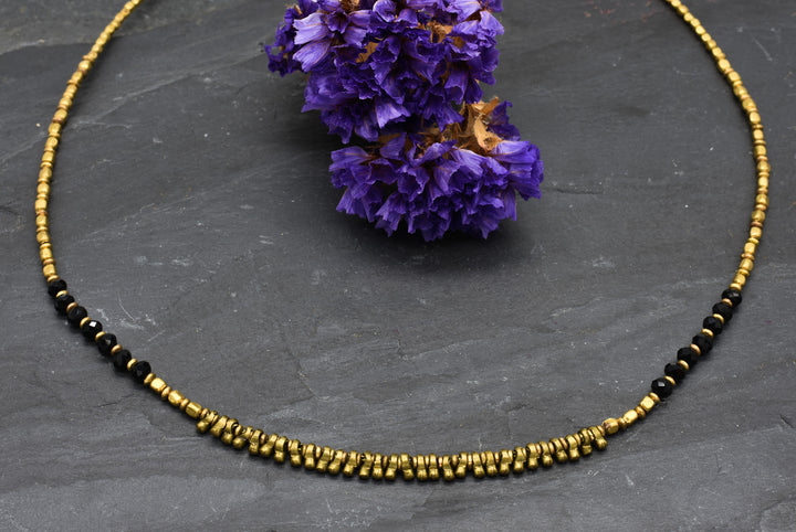 Black gold necklace | Pearl chain | Brass & onyx