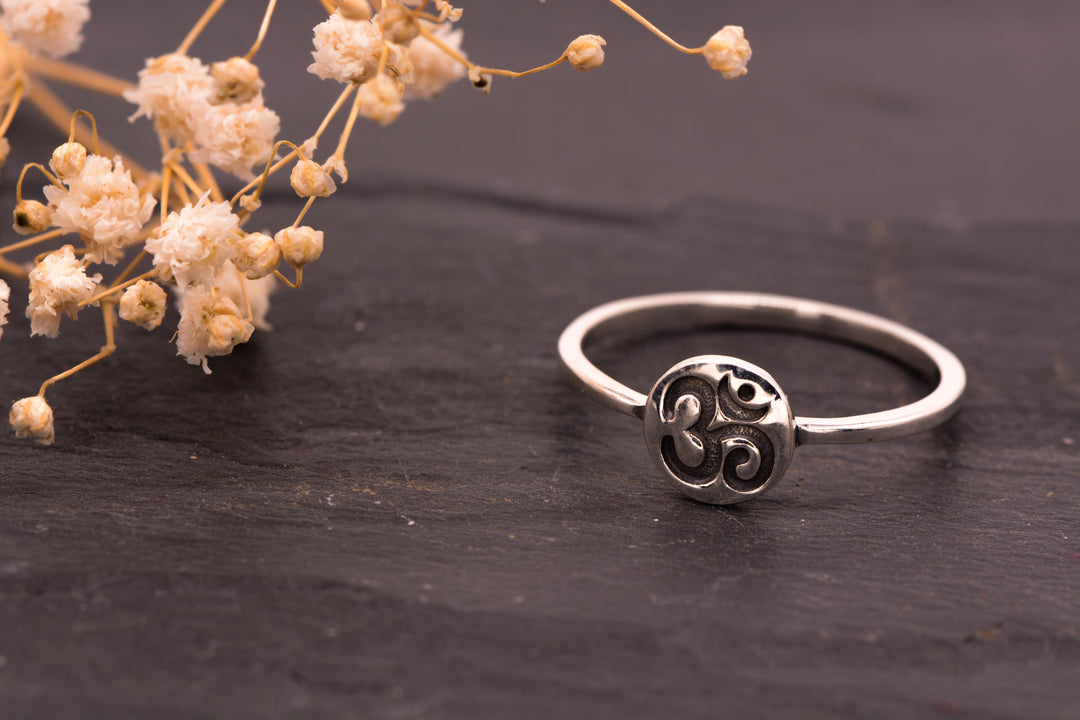 Om Ring 925er Sterling Silber