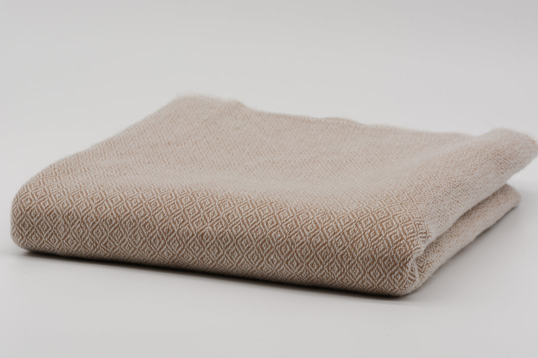 Kaschmirdecke | Luxus Decke DIAMANT ROSE aus 100% Kaschmir | 140x250 cm | Rosébeige Groß kuschelig weich leicht