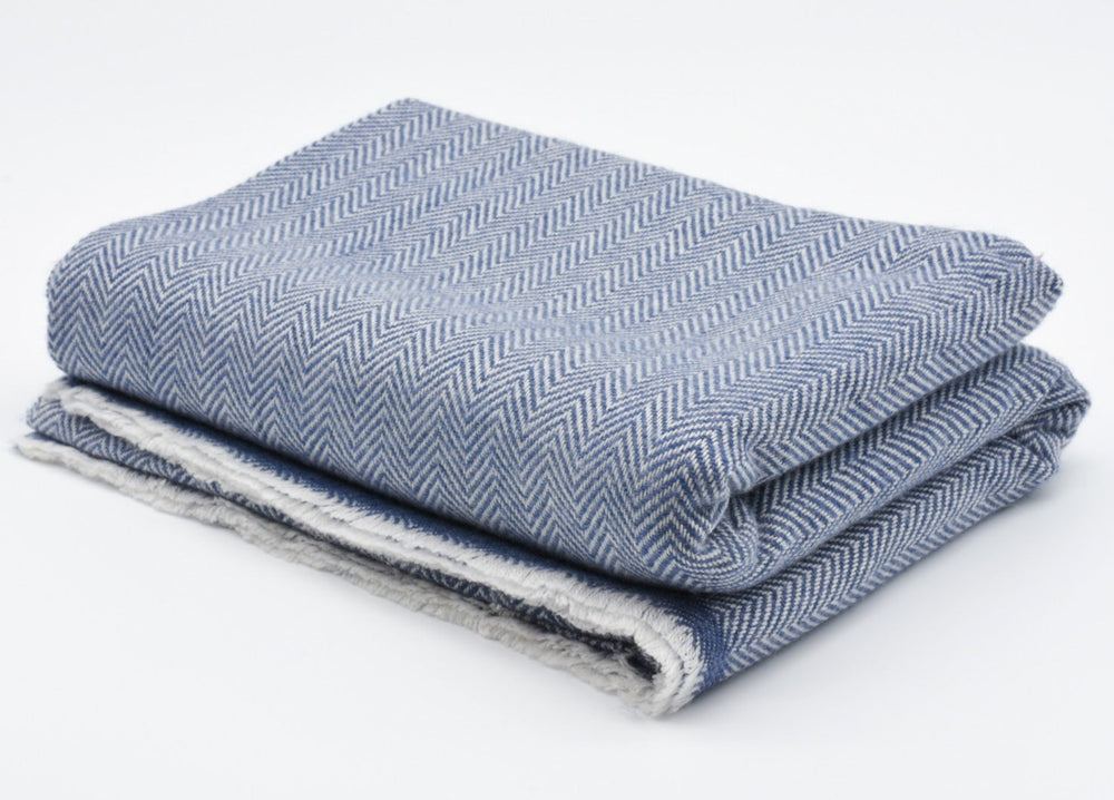 Kaschmirdecke Blau | Luxus Decke Tonga aus 100% Kaschmir | 140 x 290 cm | Groß Weich Kuschelig Leicht Flauschig