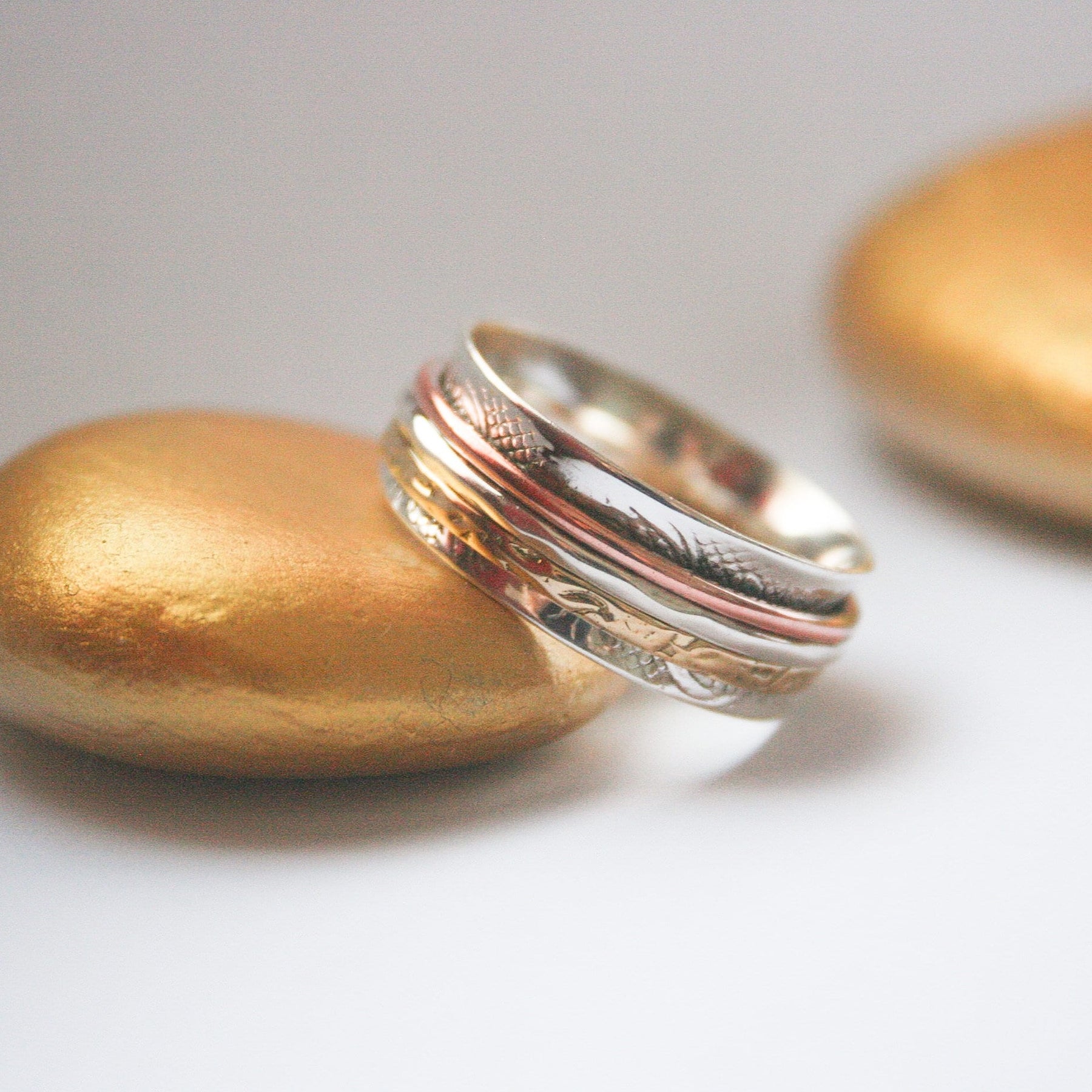 Drehbarer Wunsch & Meditationsring | Satya