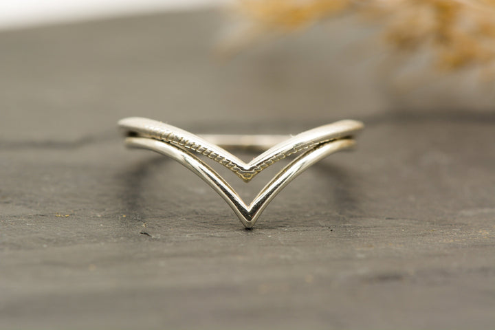 Ring "Twin-Diadem" | Ring der Weiblichkeit | Chevron Silberring | 925er Sterling Silber