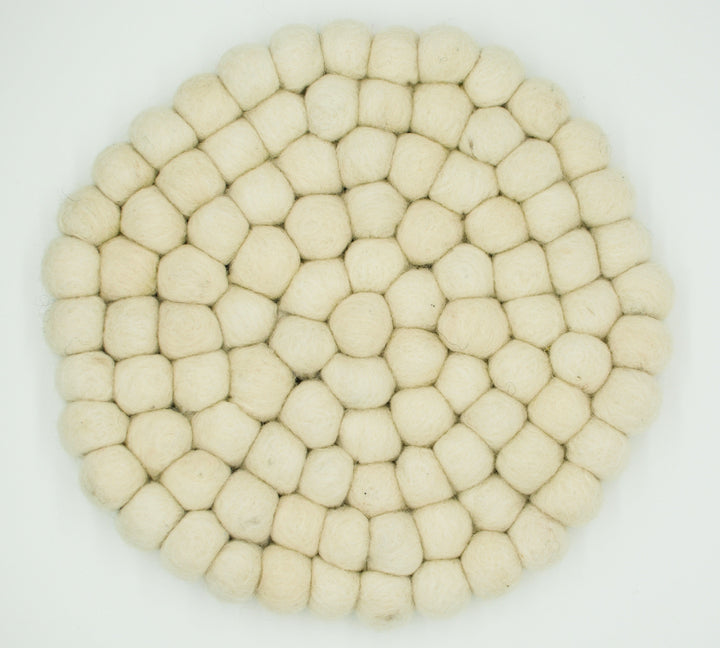 Untersetzer aus Filzkugeln Beige Rund von oben