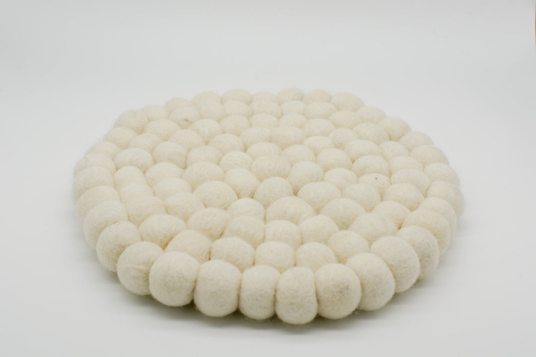 Untersetzer aus Filzkugeln Beige Rund 