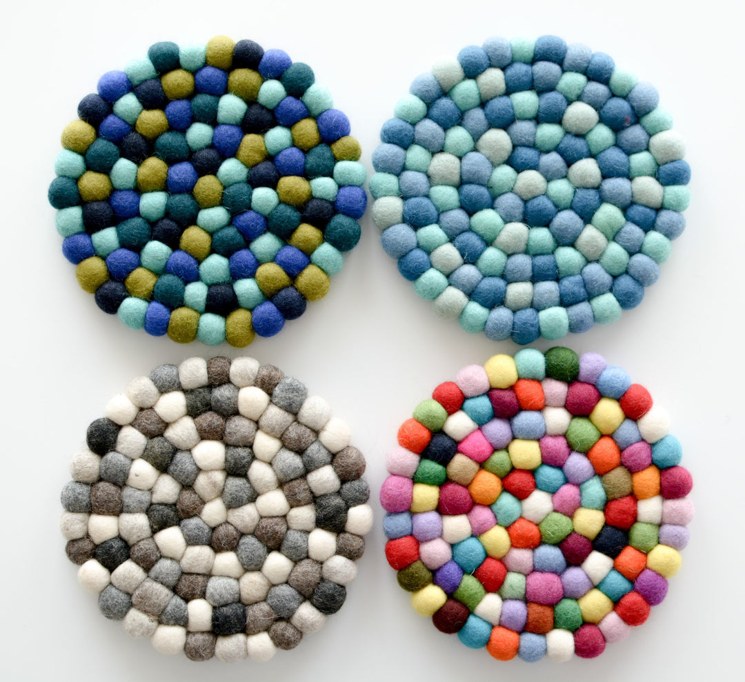 Untersetzer aus Filzkugeln Rund in vier verschiedenen Farben