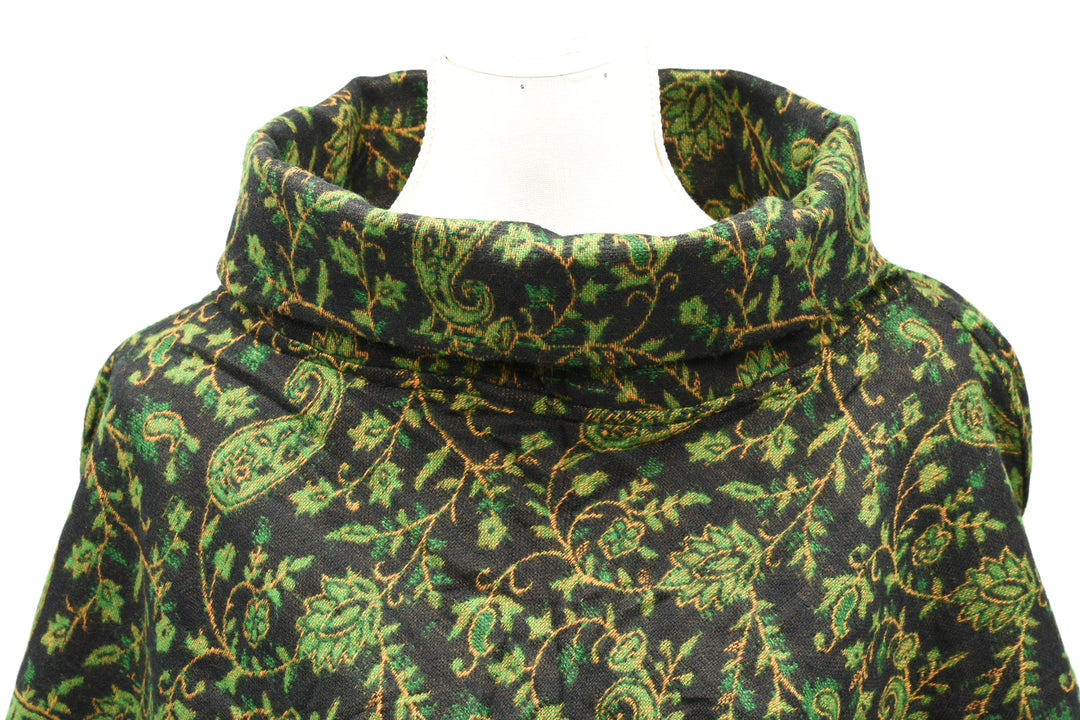 Kuscheliger Poncho | ISABELLA | Schwarz & Grün | warmer Überwurf